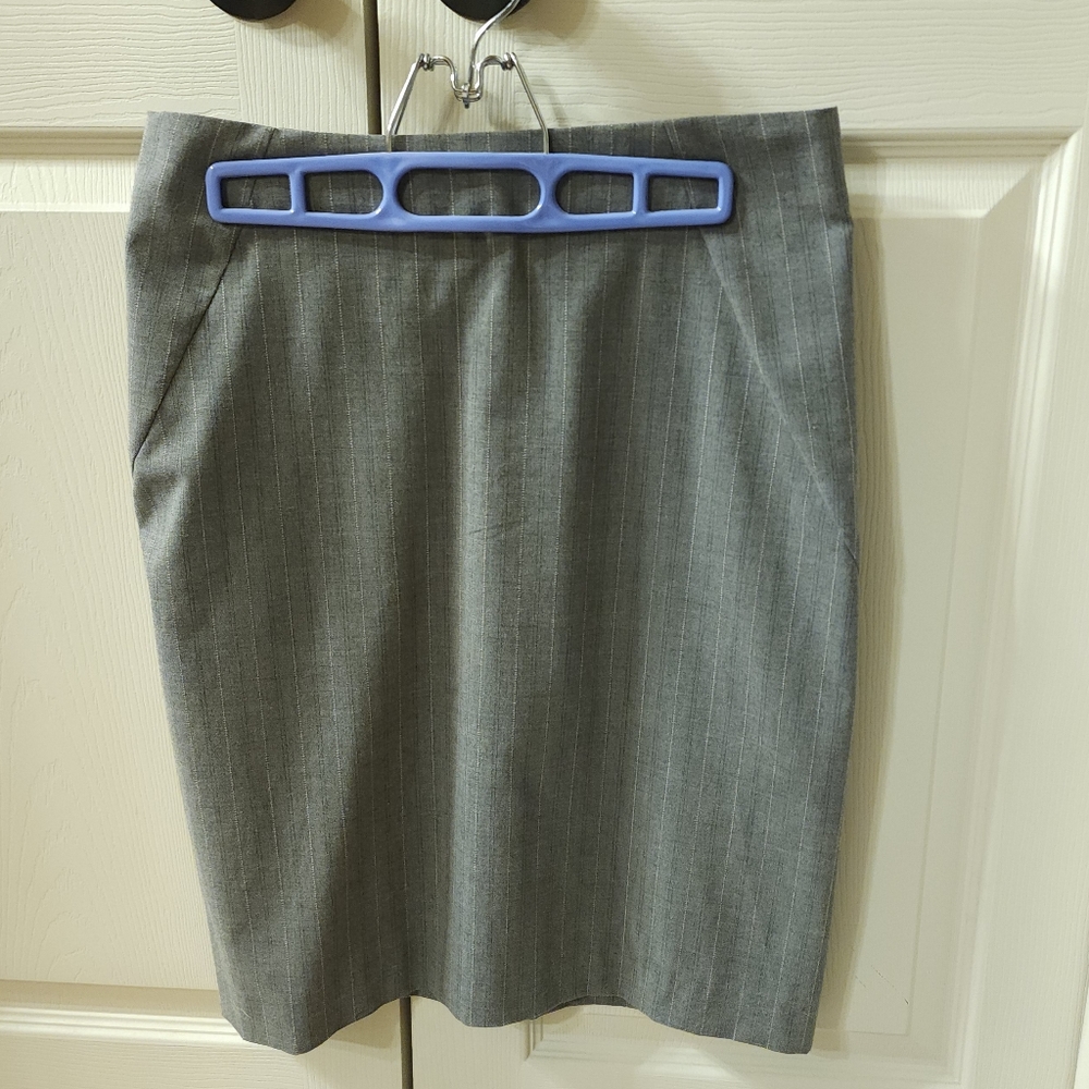NY&Co gray pinstripe skirt